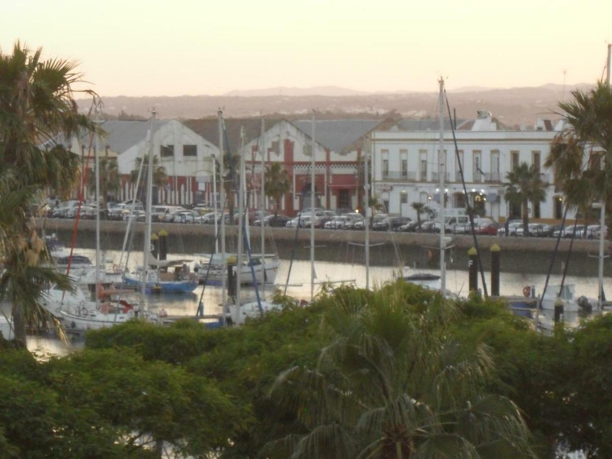 Aloja Puerto Deportivo Lägenhet Ayamonte Exteriör bild